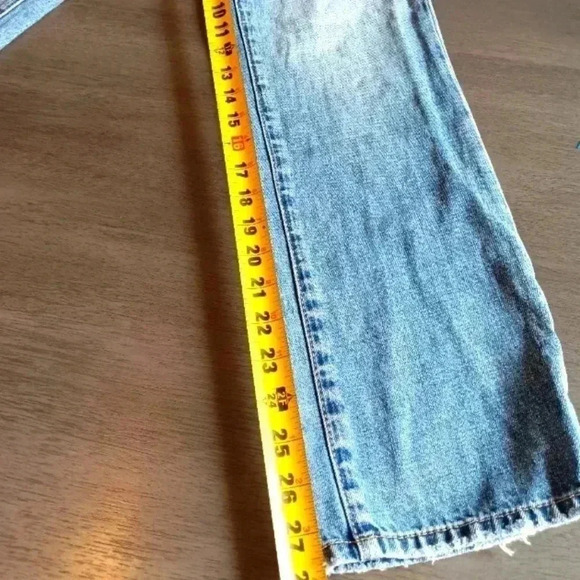 Blank NYC Hi Rise Jeans - Picture 5 of 6